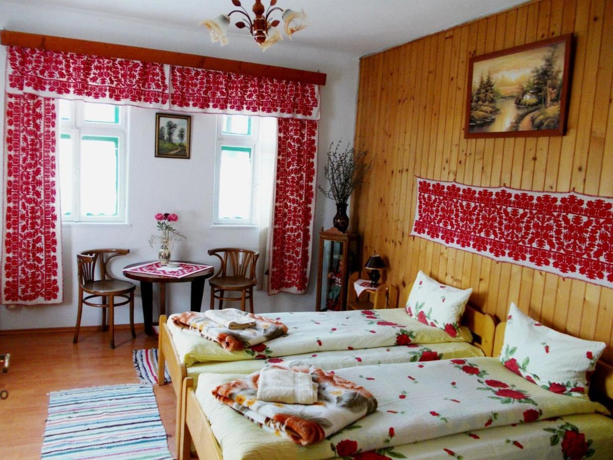 Kristaly Vendeghaz Hotel Rimetea Bagian luar foto